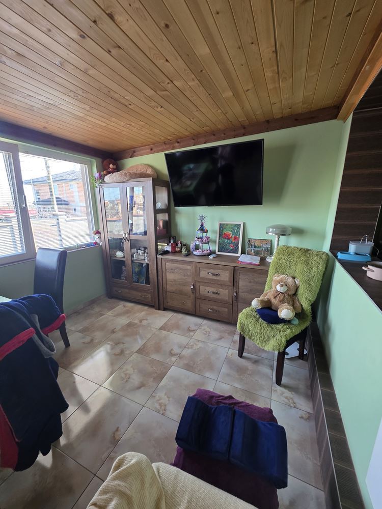 Прекрасна самостоятелна къща с двор в село Тънково – уют и спокойствие близо до Слънчев Бряг