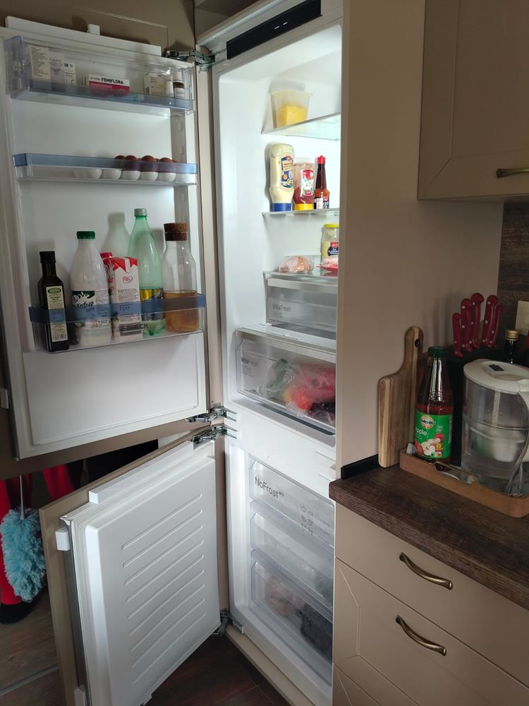 Просторна триетажна еднофамилна къща в центъра на Равда – комфорт, престиж и пълна самостоятелност