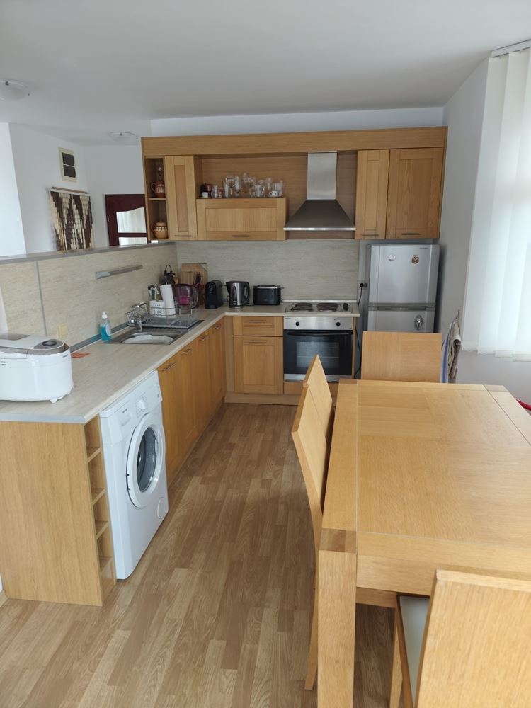 Луксозна двуетажна къща с басейн и красива панорама в престижен комплекс – Ахелой