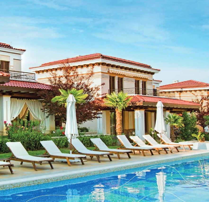 Двуетажна къща тип таунхаус в комплекс „Грийн Лайф“, Созопол – стилен живот на крачка от плажа