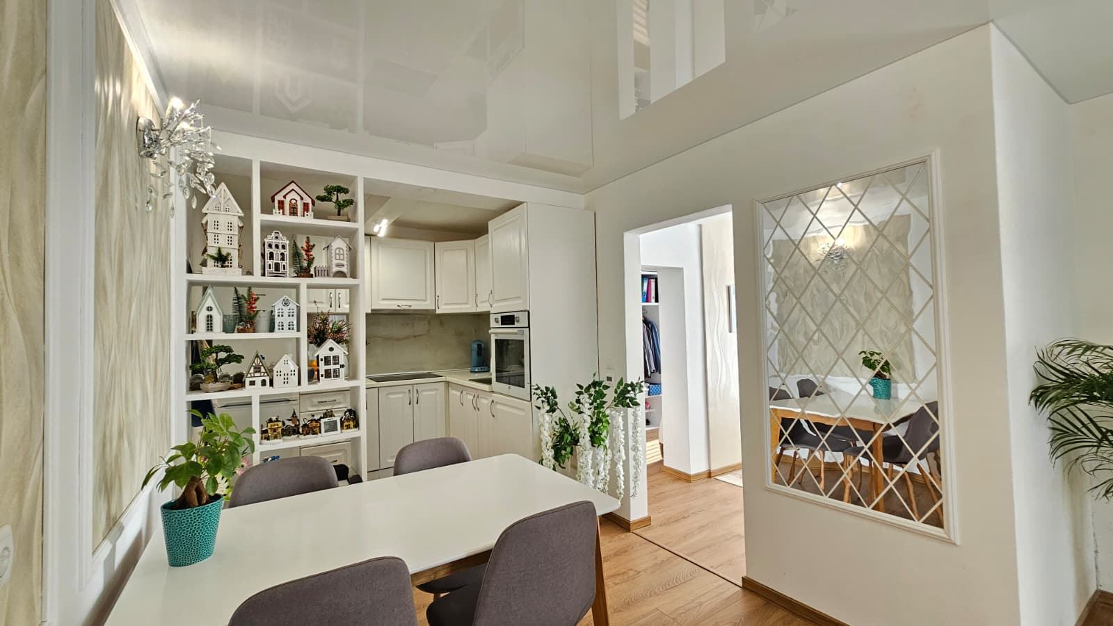 Изключителна едноетажна къща с просторен двор в спокойното село Кошарица