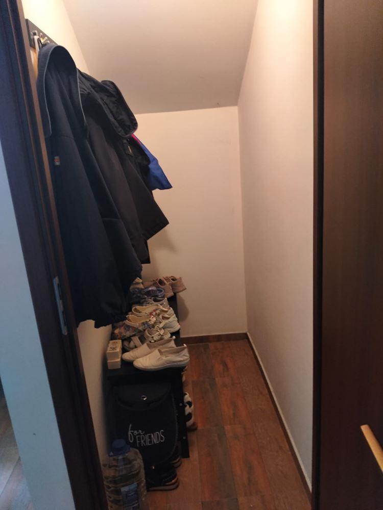 Просторна триетажна еднофамилна къща в центъра на Равда – комфорт, престиж и пълна самостоятелност