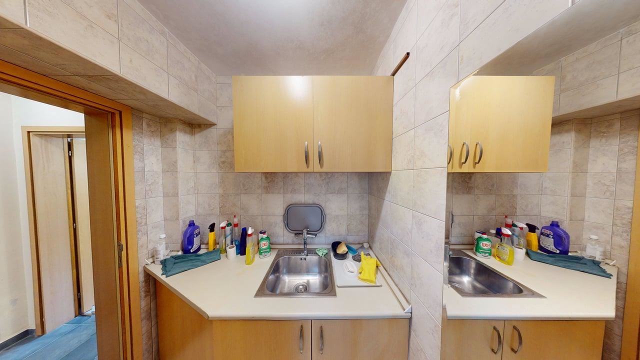 Панорамна четириетажна къща с 8 спални и морска гледка в к.к. Слънчев бряг – без такса поддръжка