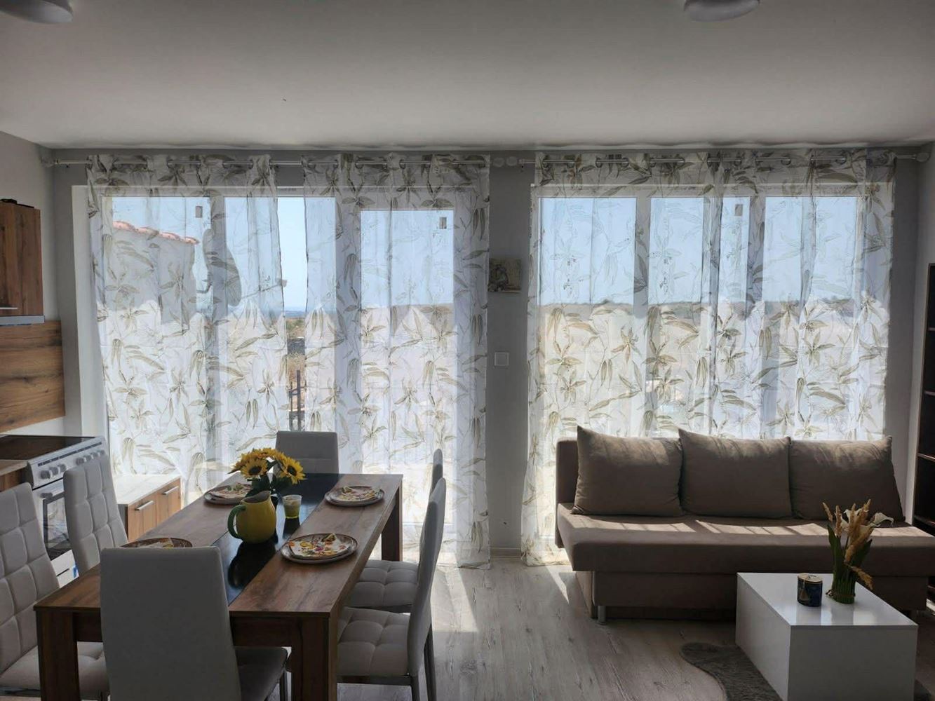 Нова едноетажна къща с двор в гр. Каблешково – без такса поддръжка