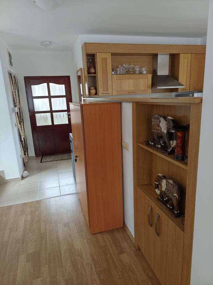 Луксозна двуетажна къща с басейн и красива панорама в престижен комплекс – Ахелой