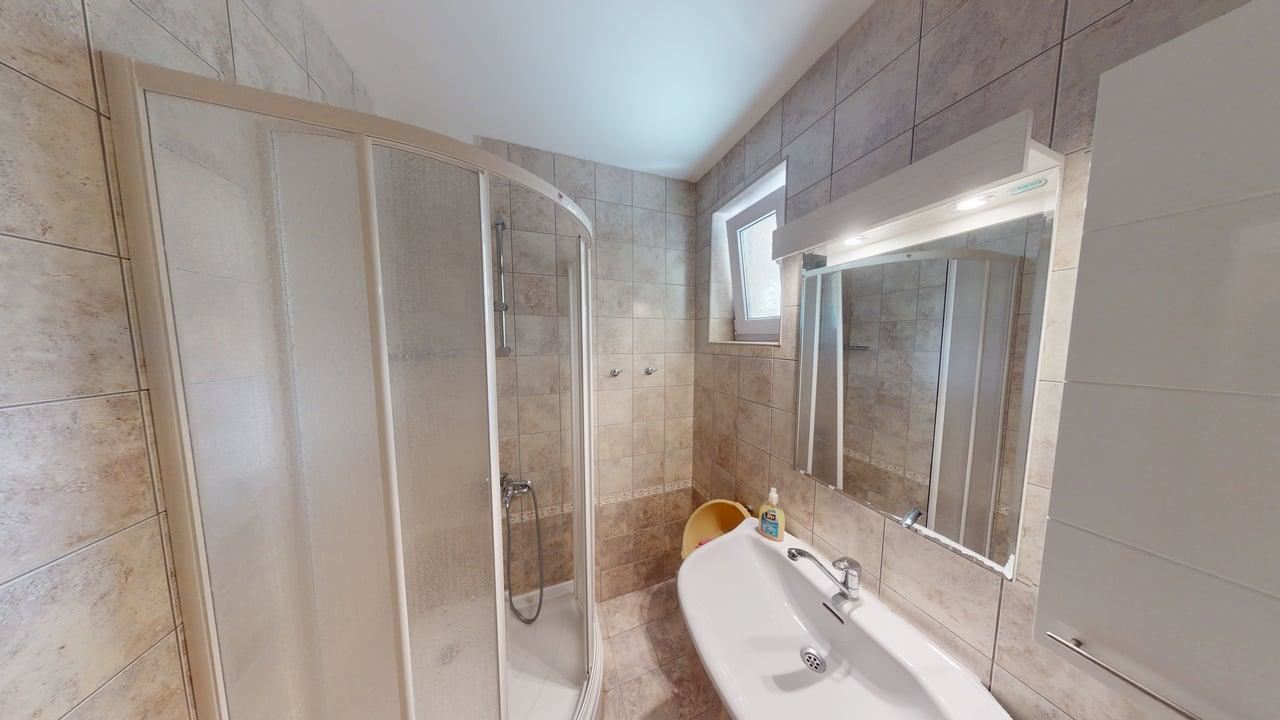 Панорамна четириетажна къща с 8 спални и морска гледка в к.к. Слънчев бряг – без такса поддръжка