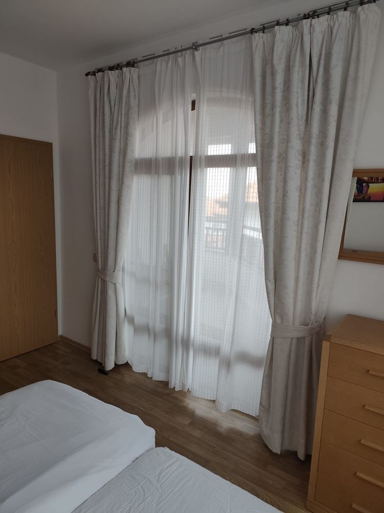 Луксозна двуетажна къща с басейн и красива панорама в престижен комплекс – Ахелой