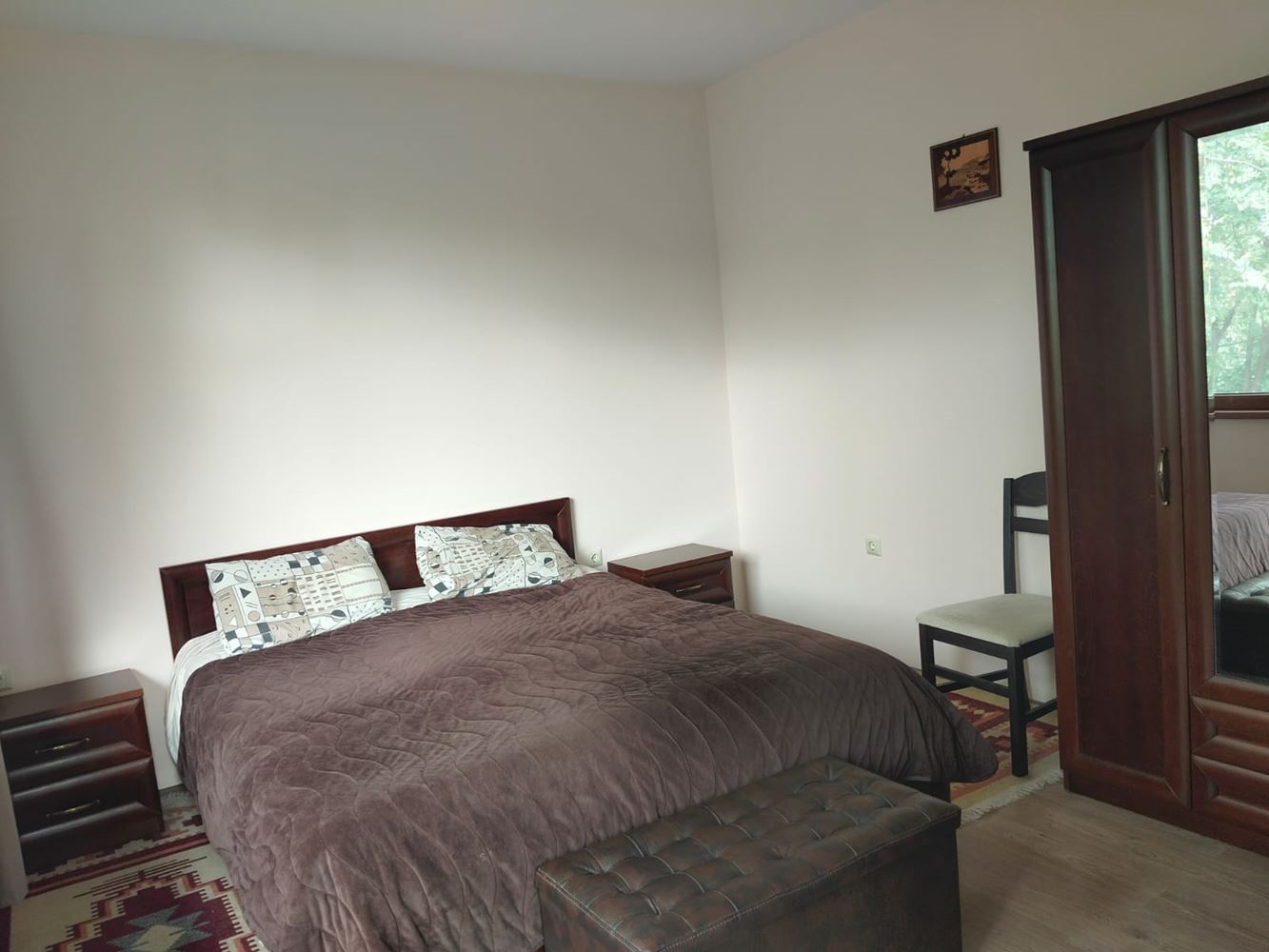 Просторна триетажна еднофамилна къща в центъра на Равда – комфорт, престиж и пълна самостоятелност