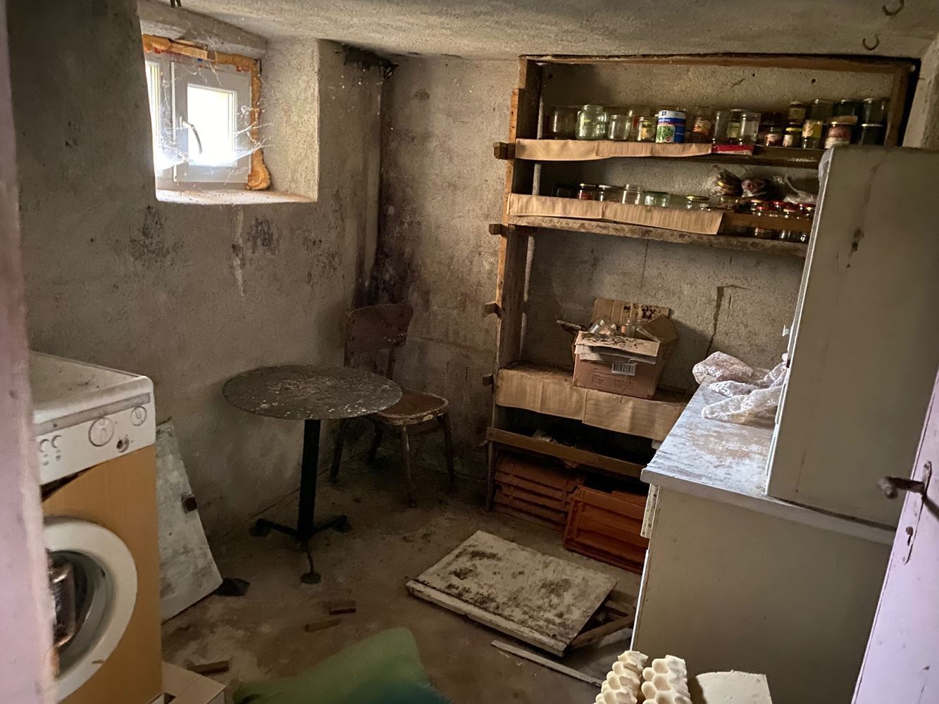 Двуетажна реновирана къща в град Малко Търново