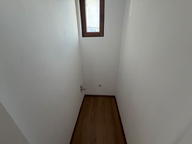 Луксозна двуетажна къща с гледка към морето в Ахелой