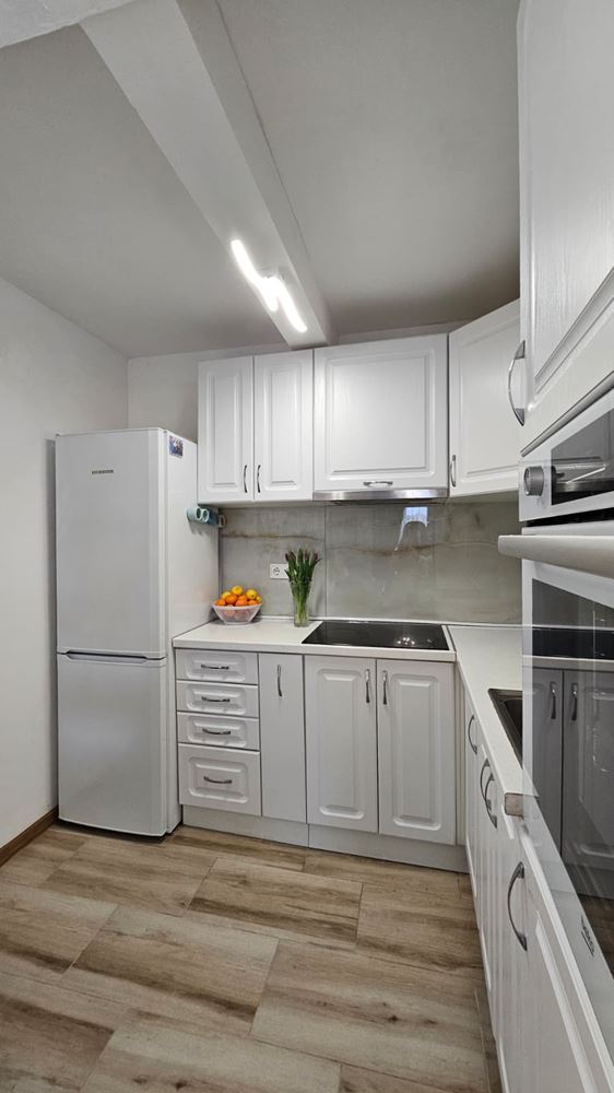 Изключителна едноетажна къща с просторен двор в спокойното село Кошарица