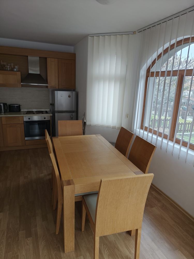 Луксозна двуетажна къща с басейн и красива панорама в престижен комплекс – Ахелой