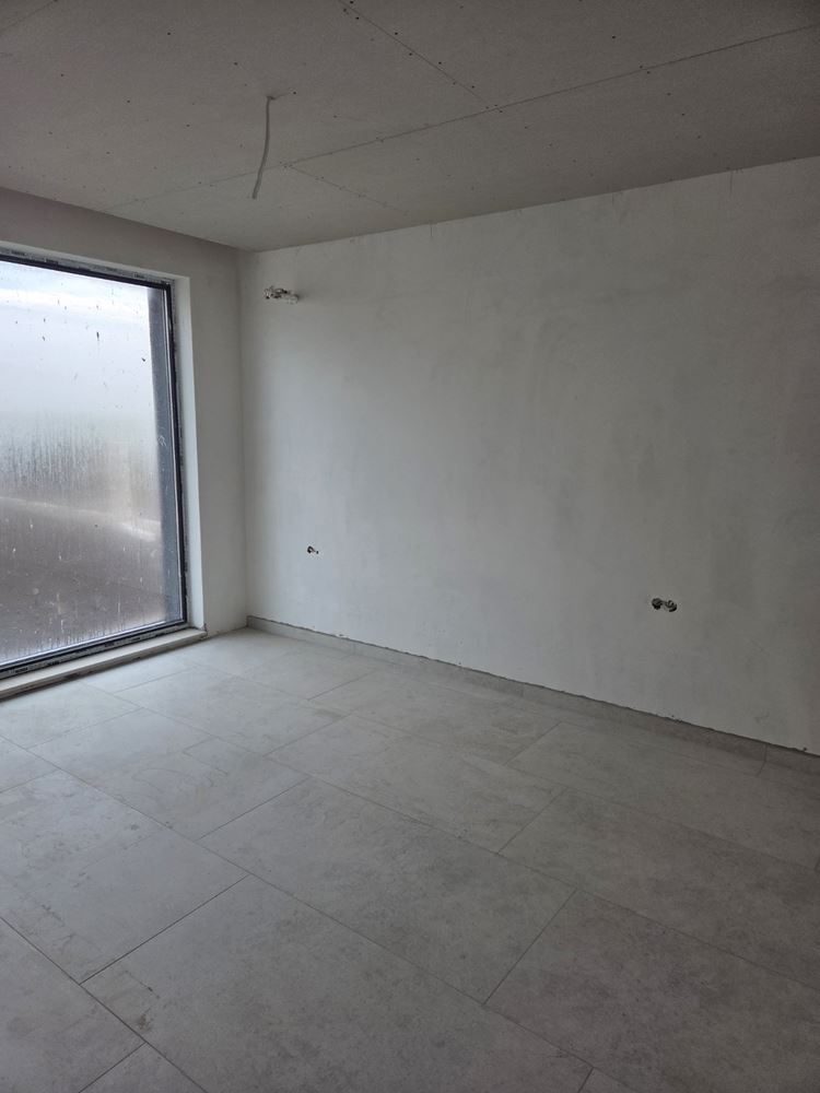 Поморие - модерна двуетажна къща с четири спални – сигурност, енергийна ефективност и комфорт без компромис