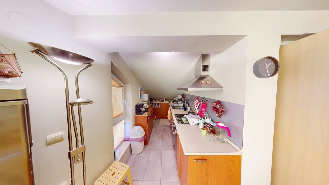 Панорамна четириетажна къща с 8 спални и морска гледка в к.к. Слънчев бряг – без такса поддръжка