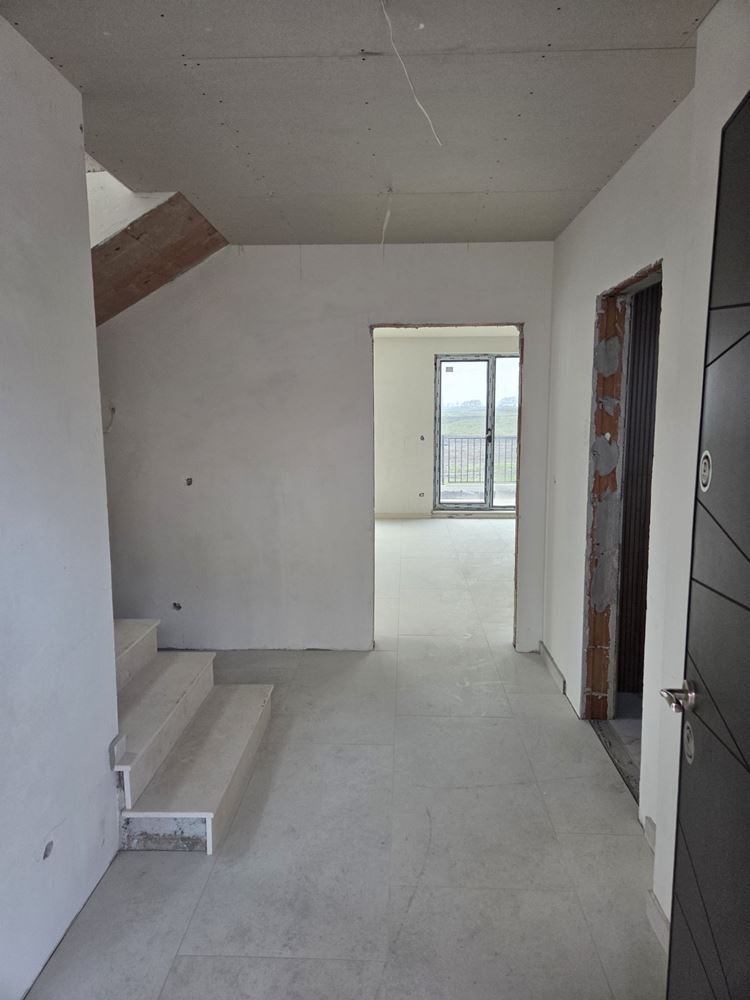 Поморие - модерна двуетажна къща с четири спални – сигурност, енергийна ефективност и комфорт без компромис