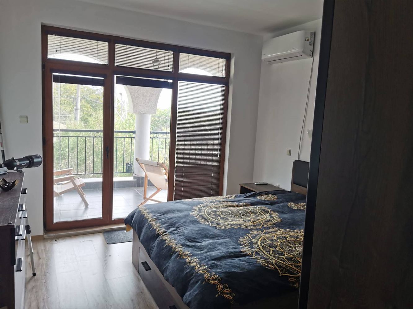 Двуетажна самостоятелна къща в с. Горица – напълно обновен дом с двор и прекрасна веранда