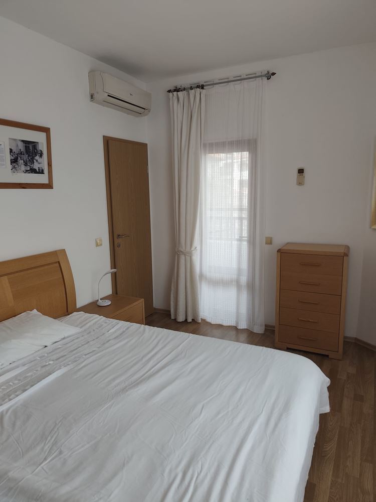 Луксозна двуетажна къща с басейн и красива панорама в престижен комплекс – Ахелой