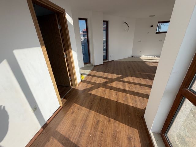 Луксозна двуетажна къща с гледка към морето в Ахелой