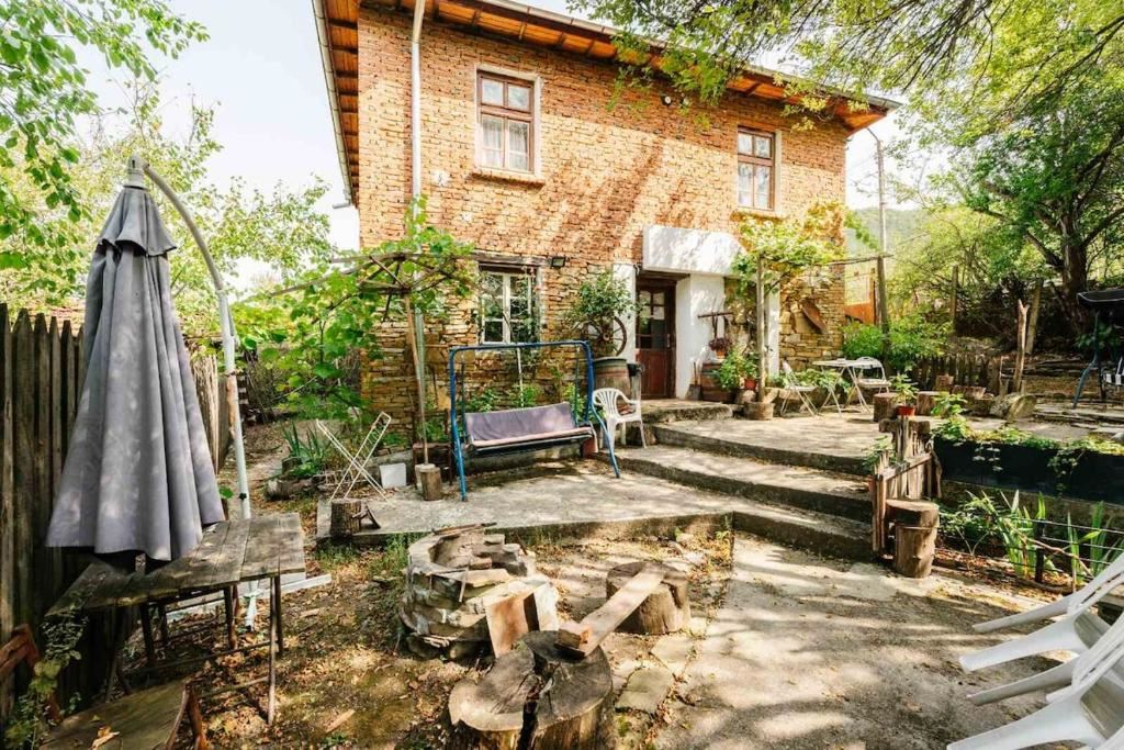 Уникална автентична странджанска къща за гости в село Кости – сърцето на Странджа планина