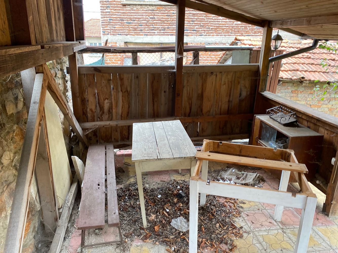 Двуетажна реновирана къща в град Малко Търново