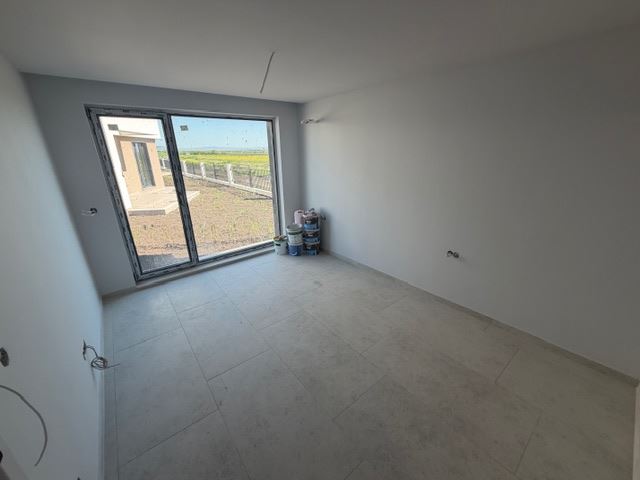 Поморие - модерна двуетажна къща с четири спални – сигурност, енергийна ефективност и комфорт без компромис