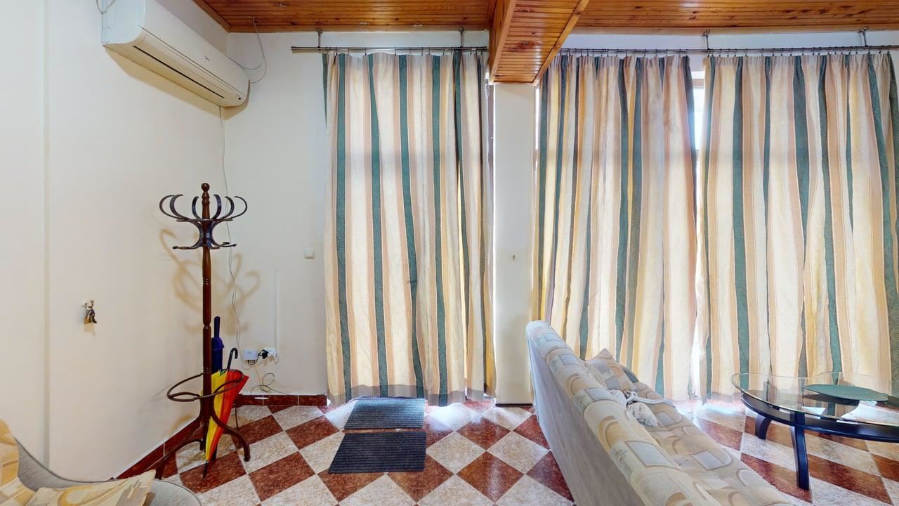 Двуетажна къща в село Порой - спокойствие, простор и уют близо до морето