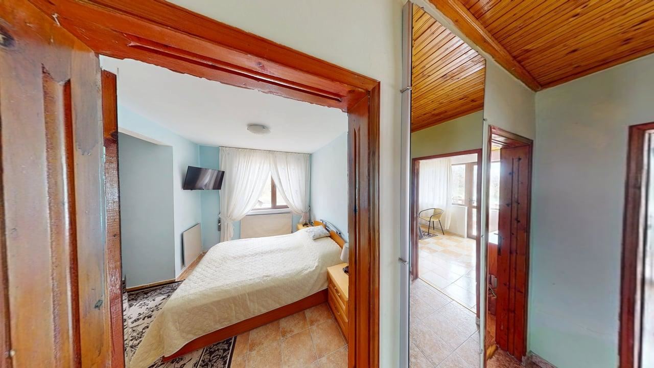 Двуетажна къща в село Порой - спокойствие, простор и уют близо до морето